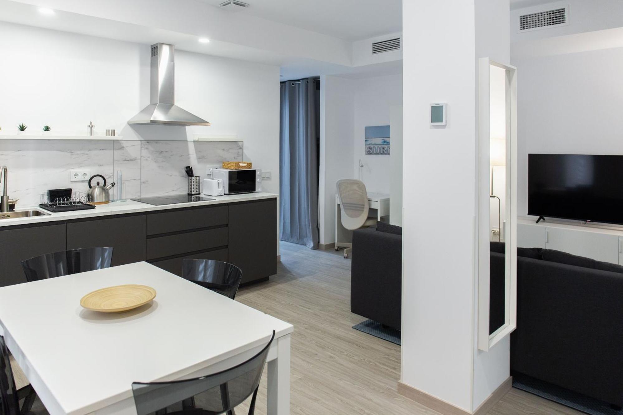 Likehomeapartments Deluxe Complex Center Apartment *